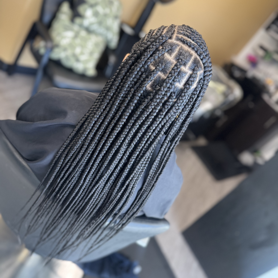 Medium Knotless Braids